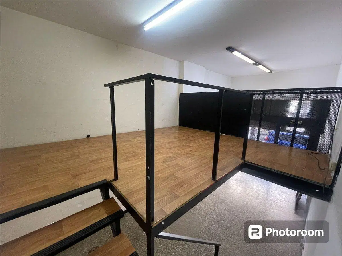 VENTA LOCAL COMERCIAL ZONA UNIVERSIDADES 2
