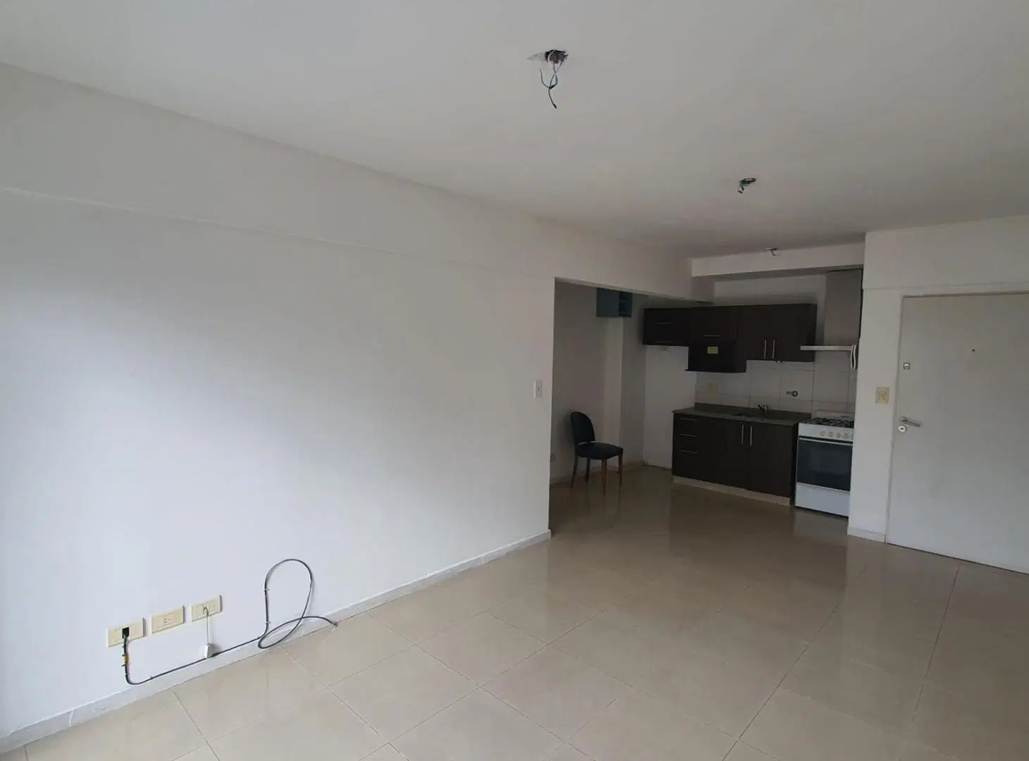 Dpto en alquiler 2 amb. con balcón, San Cristóbal 5