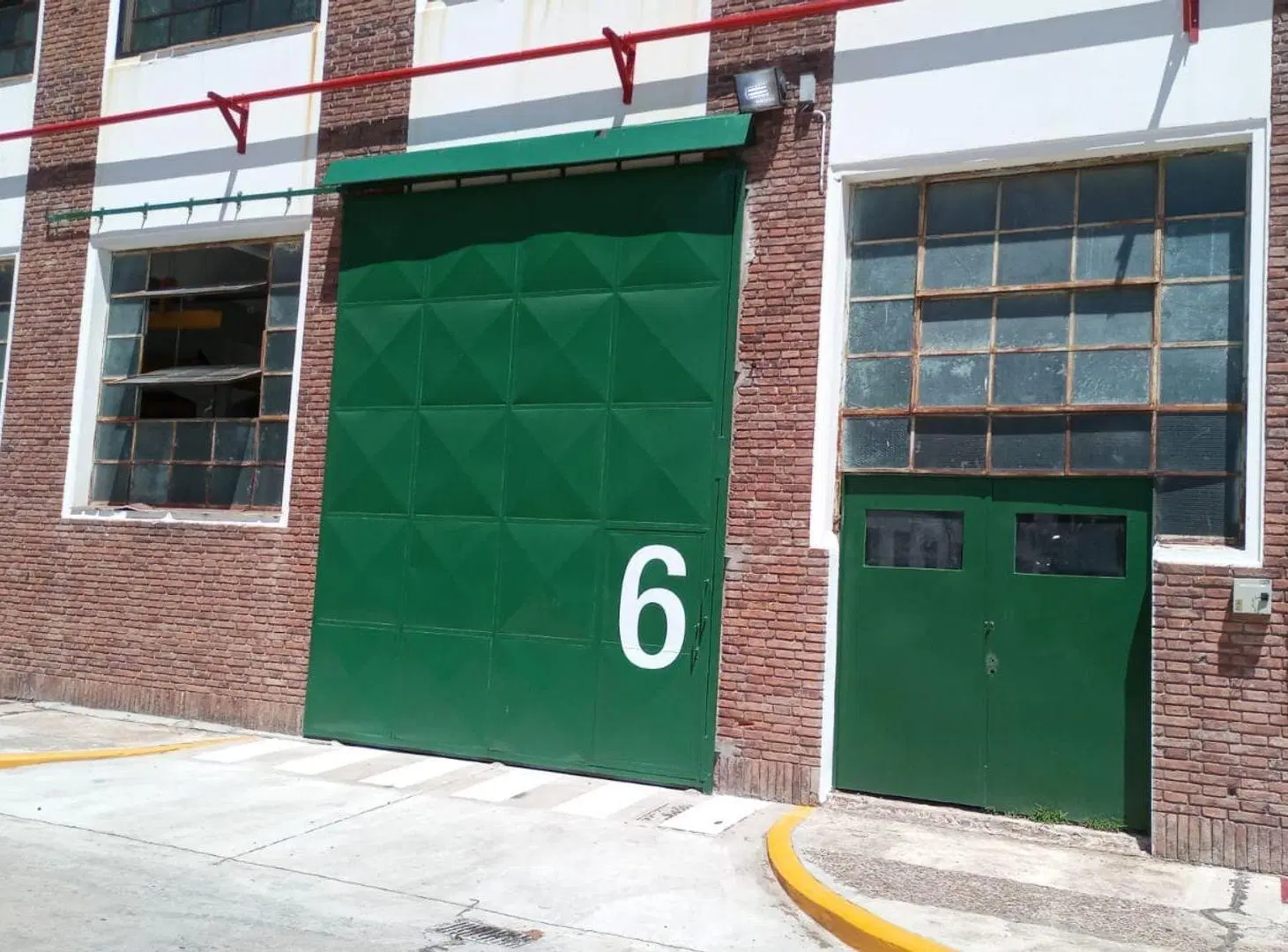 Alquiler Deposito Galpón 1400m2 Quilmes 4
