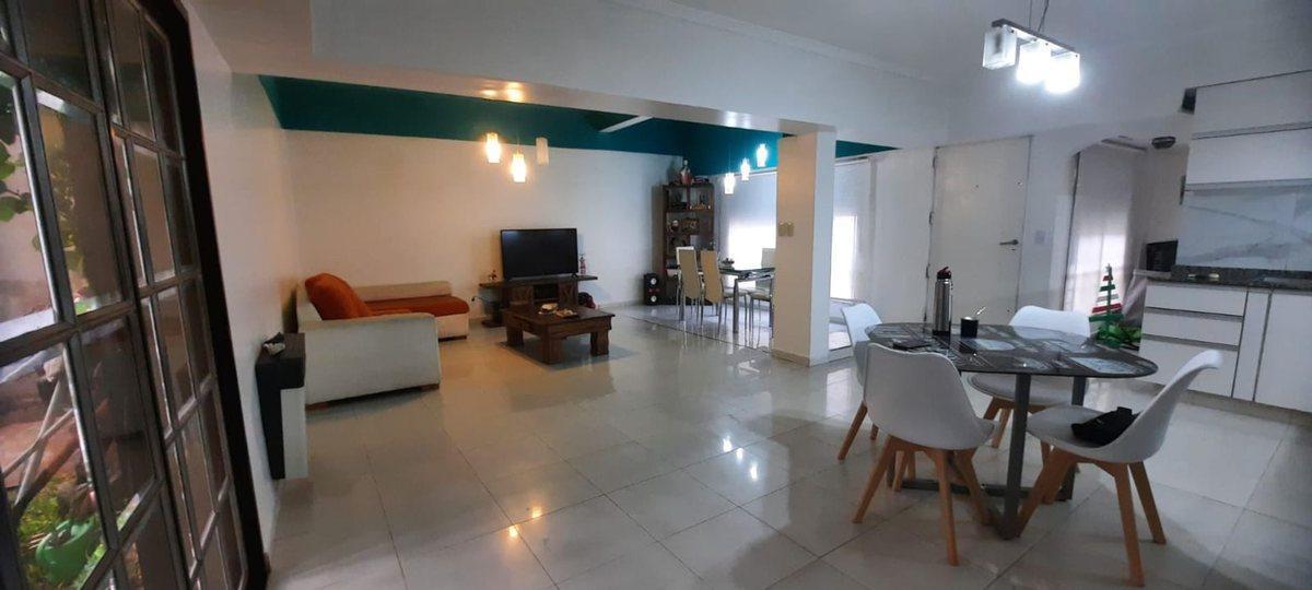 Foto de VENTA CASA 4 AMBIENTES CON JARDIN AVELLANEDA, imagen 1