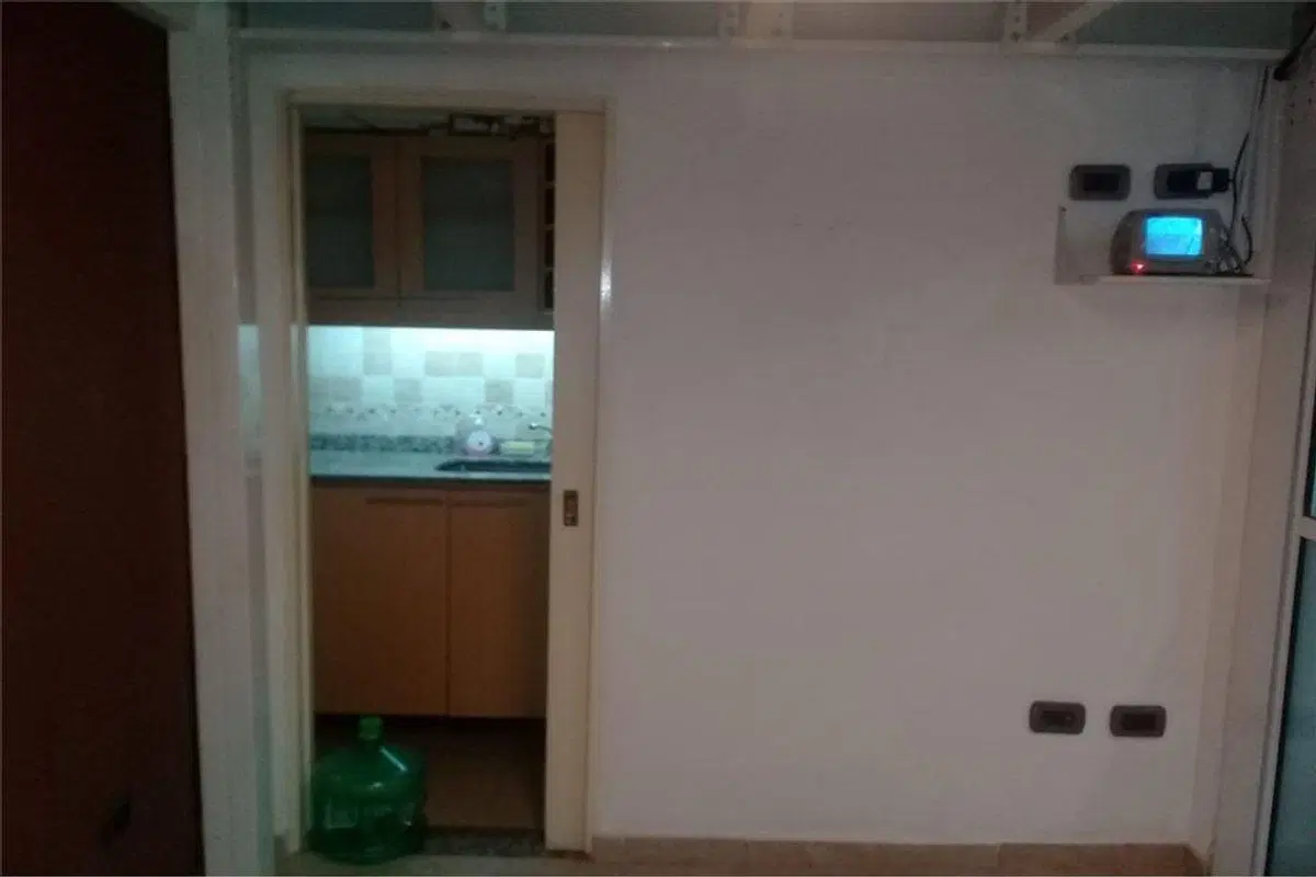 VENTA LOCAL VILLA GENERAL MITRE 5
