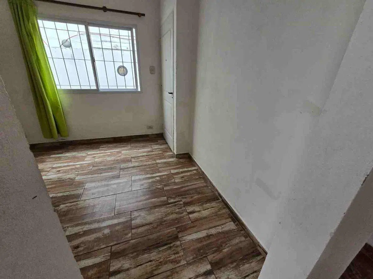 VENTA PH DE DOS PLANTAS MODERNO RAMOS MEJIA S/ESP 2