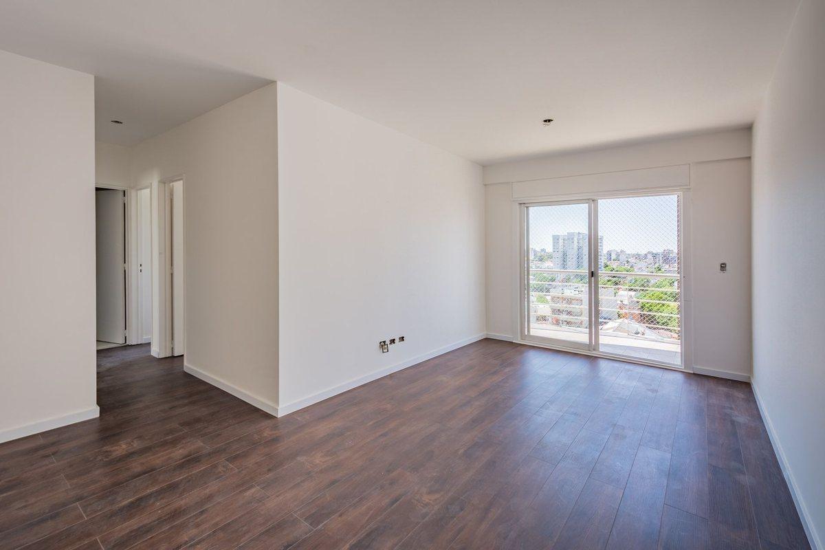 Foto de VENTA DEPTO 4 AMBIENTES COCHERA PARQUE CHACABUCO, imagen 5