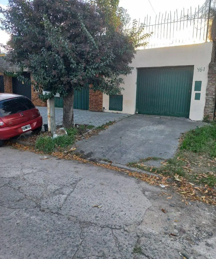 VENTA TERRENO CON   DEPOSITO EN TAPIALES 4