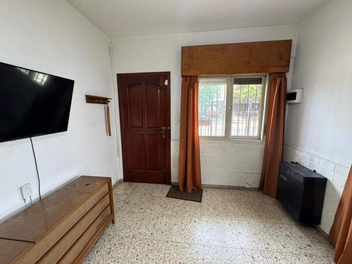 VENTA CASA 3 AMB BERAZATEGUI PARRILLA CCE VARELA 2