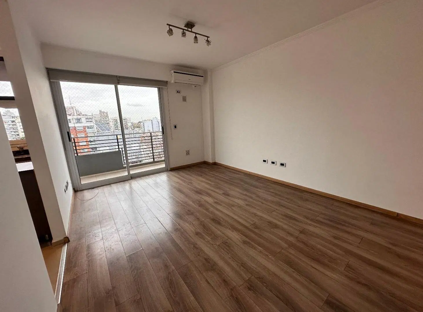 Alquiler Departamento 2 Amb en Villa del Parque 8