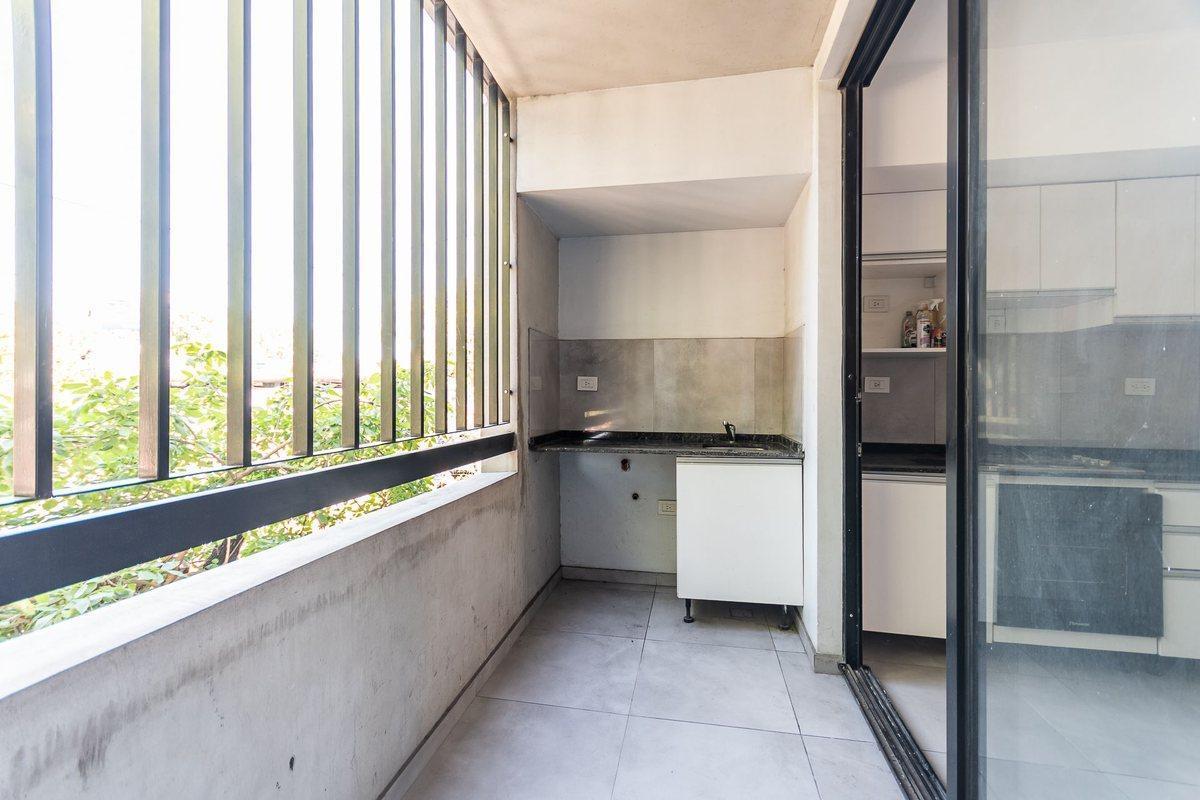 Foto de Departamento Monoambiente con Patio Boedo, imagen 3