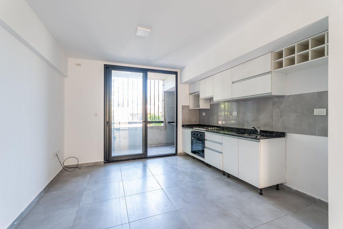 Foto de Departamento Monoambiente con Patio Boedo, imagen 5
