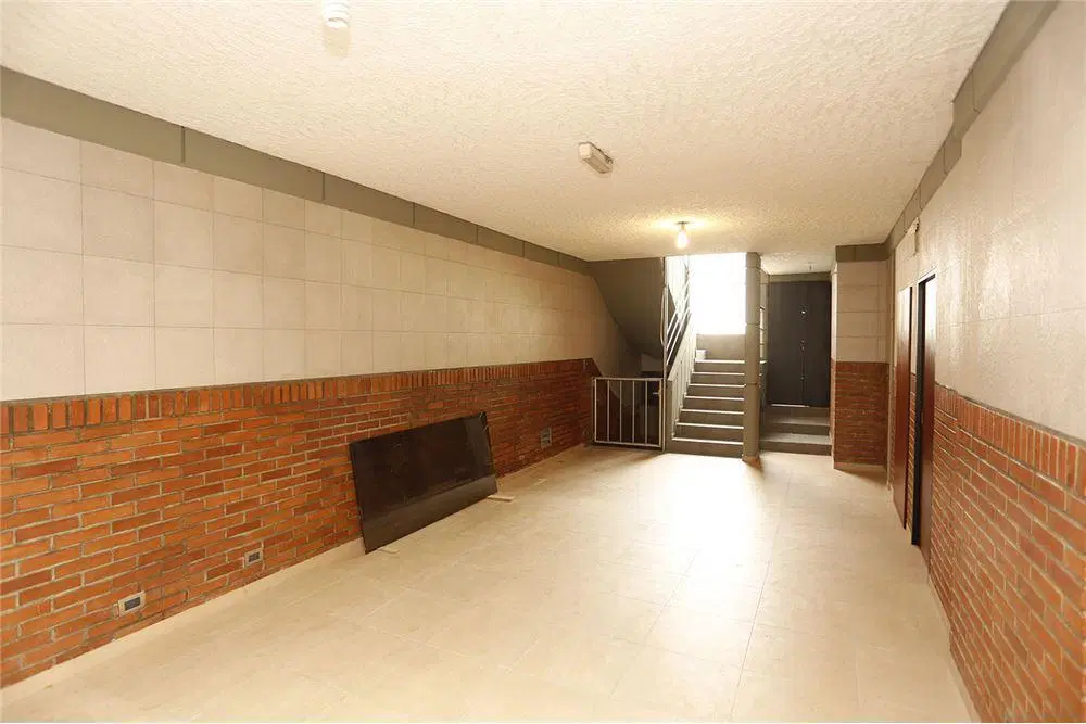 VENTA CASA 5 AMBIENTES CON PATIO A ESTRENAR 8
