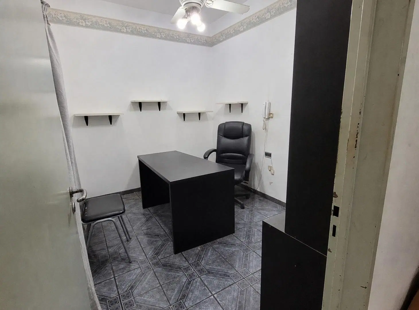 Venta Lanús Galpón 117m2 Planta Libre 2 baños 5