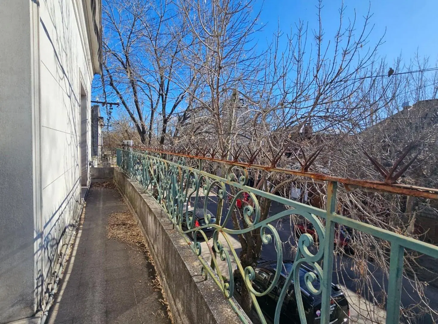 VENTA LOTE CASA CON LOCAL EN LA PLATA 2