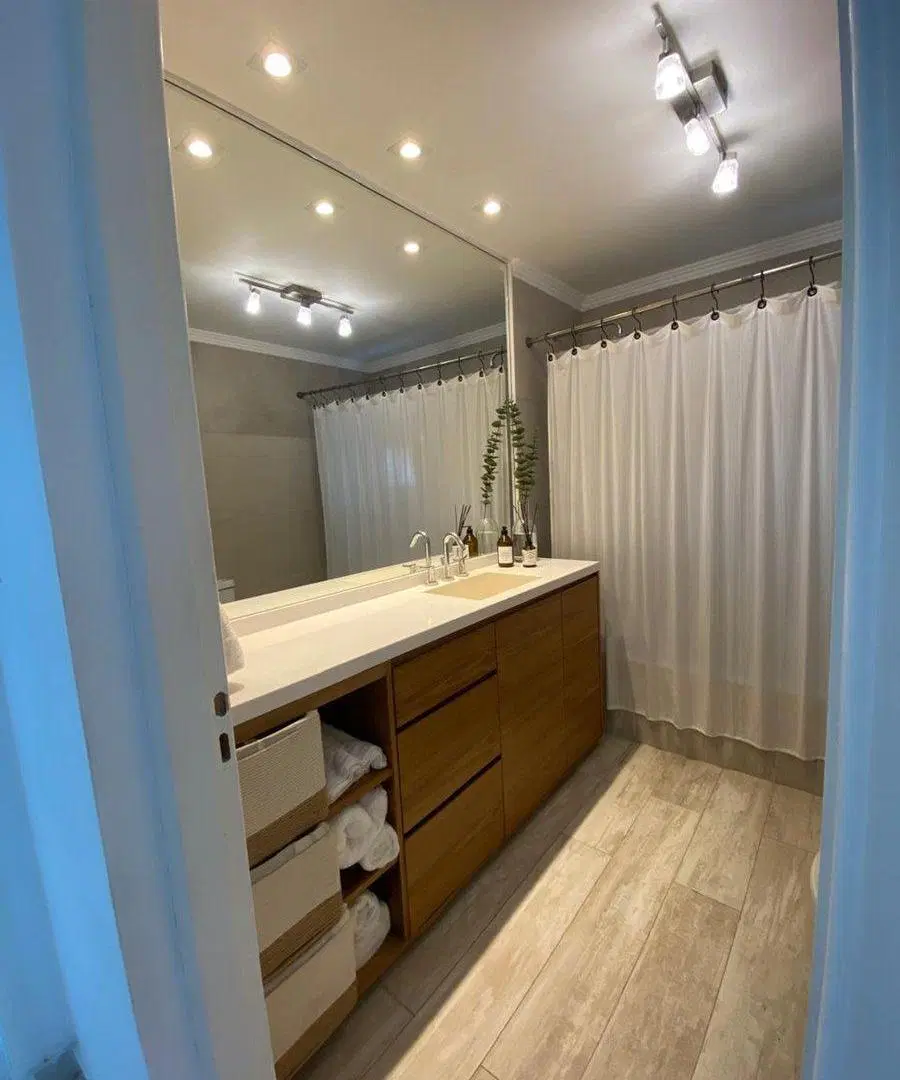 VENTA CASA CON PISCINA BARRIO STA ELENA PILAR ESTE 5