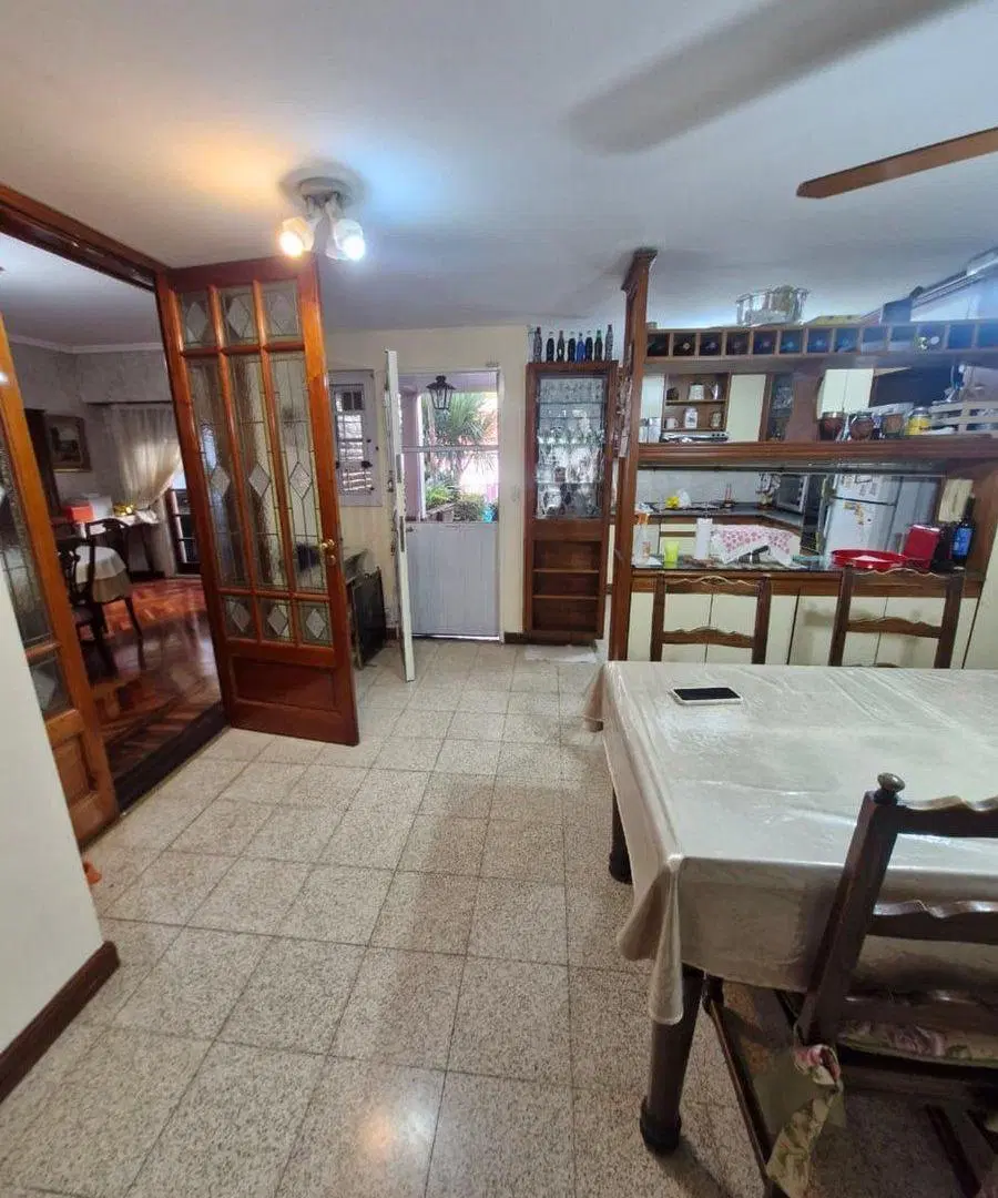 CASA EN VENTA QUINCHO PILETA COCHERA TERRAZA 2