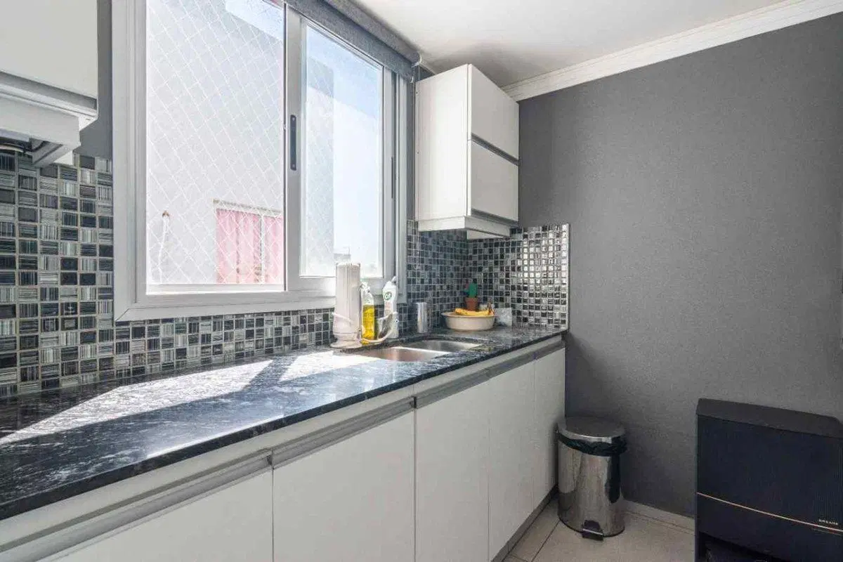 VENTA DEPARTAMENTO 4 AMBIENTES BALCON Y COCHERA 4