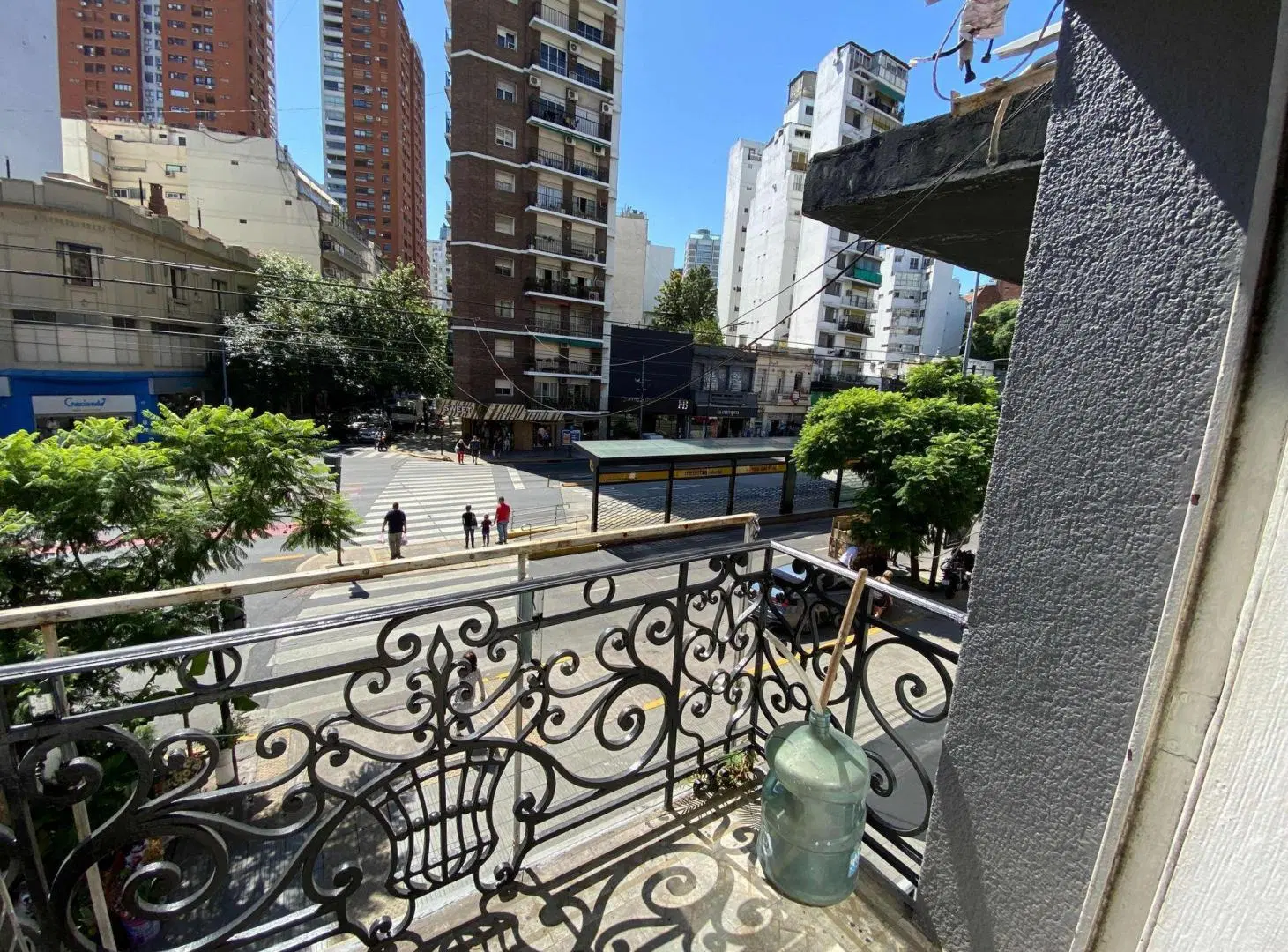 ALQUILER COMERCIAL BELGRANO 4