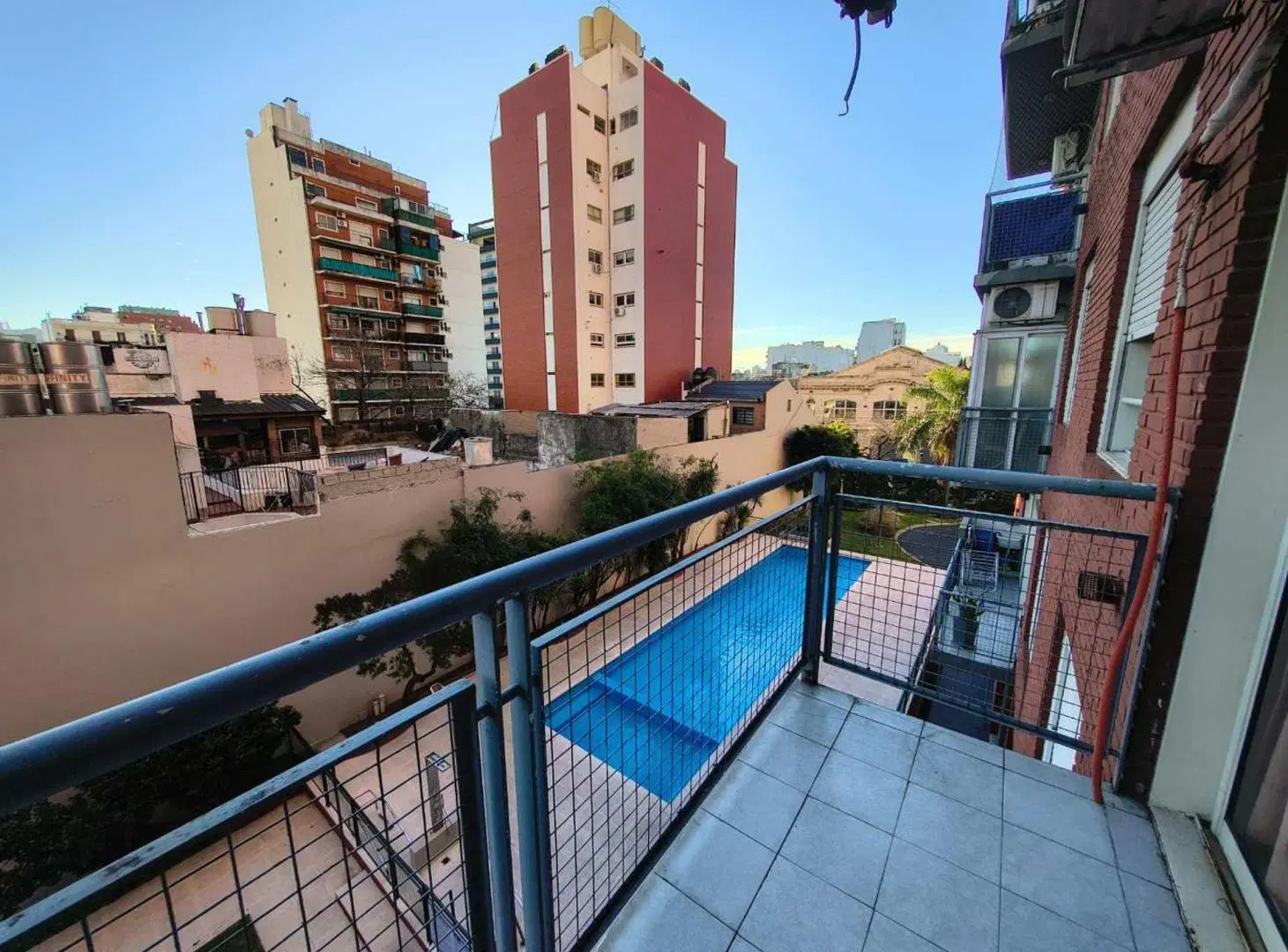 VENTA DOS AMBIENTES CON BALCON PILETA SUM JUEGOS 2