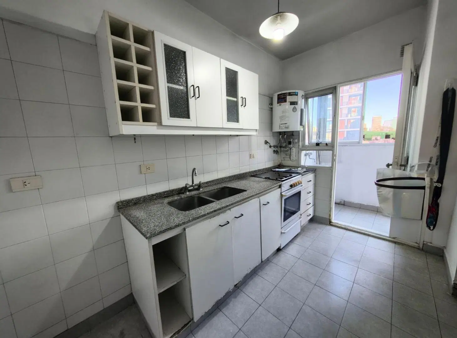 VENTA DOS AMBIENTES CON BALCON PILETA SUM JUEGOS 3