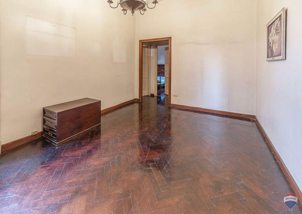 Foto de Venta Departamento RESERVADO 3 Ambientes Monserrat, imagen 3