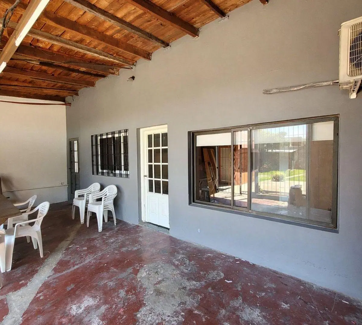 Venta Casa Lanús 3 ambientes Jardín  Parrilla Qcho 4