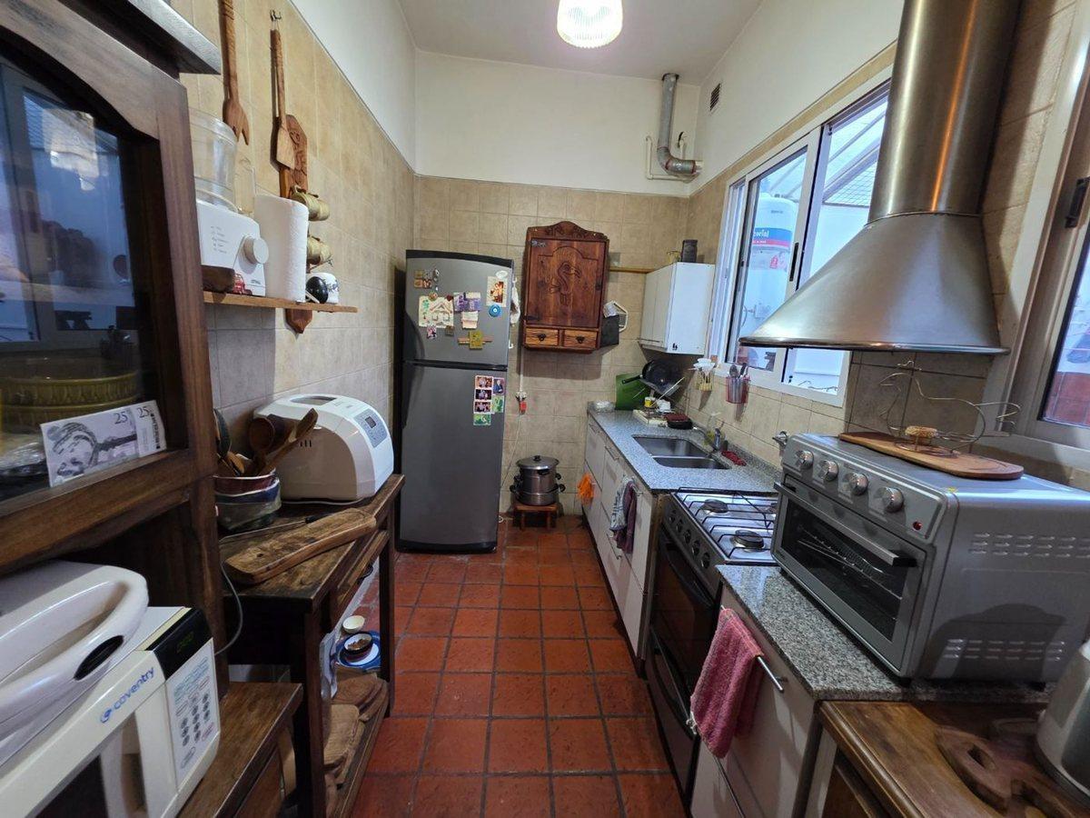 Foto de Venta PH 4 ambientes patio terraza Monte Castro, imagen 4