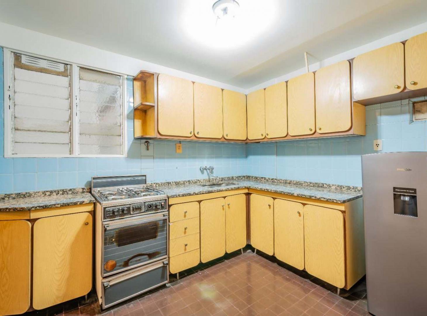 Foto de VENTA DEPARTAMENTO 3 AMBIENTES BALCON BALVANERA, imagen 4