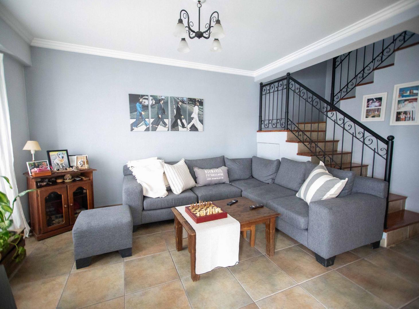 Foto de VENTA CASA 5 AMB. GARAGE PARQUE PILETA, LIBERTAD, imagen 3