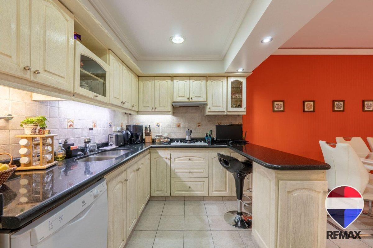Foto de VENTA CASA 4 AMBIENTES COCHERA MATADEROS, imagen 3