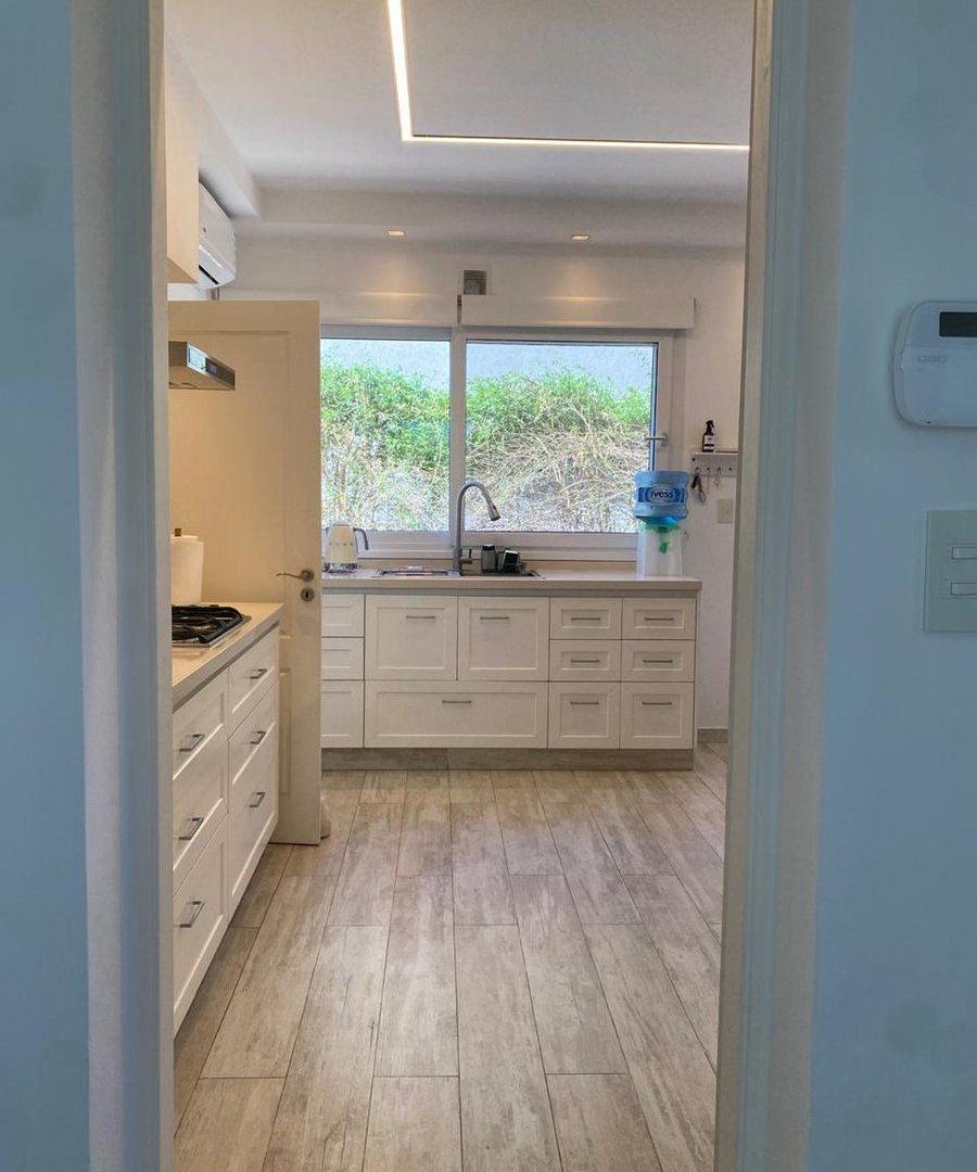 Foto de VENTA CASA CON PISCINA BARRIO STA ELENA PILAR ESTE, imagen 5