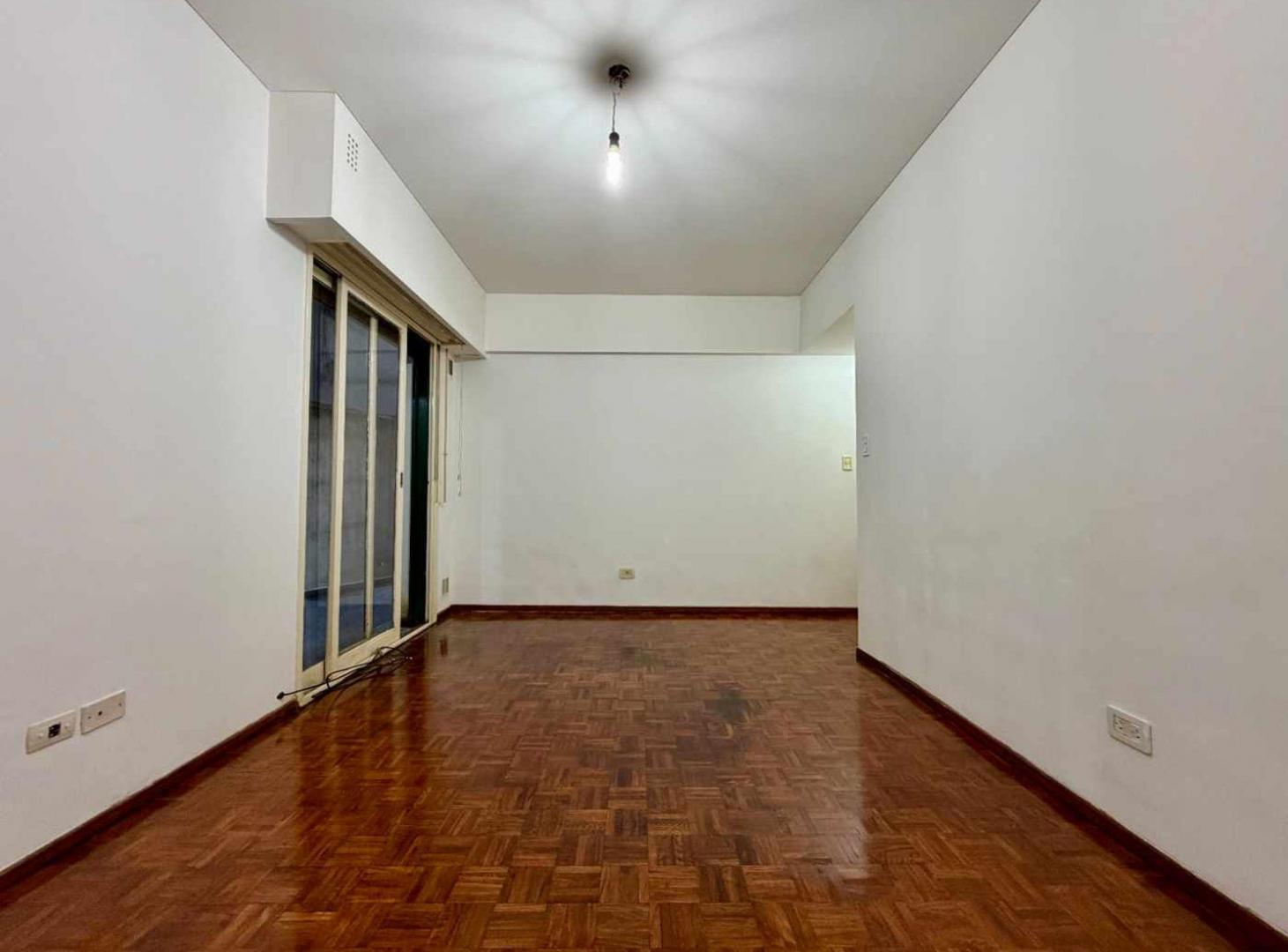 Foto de Alquiler departamento 2 ambientes con patio Flores, imagen 5