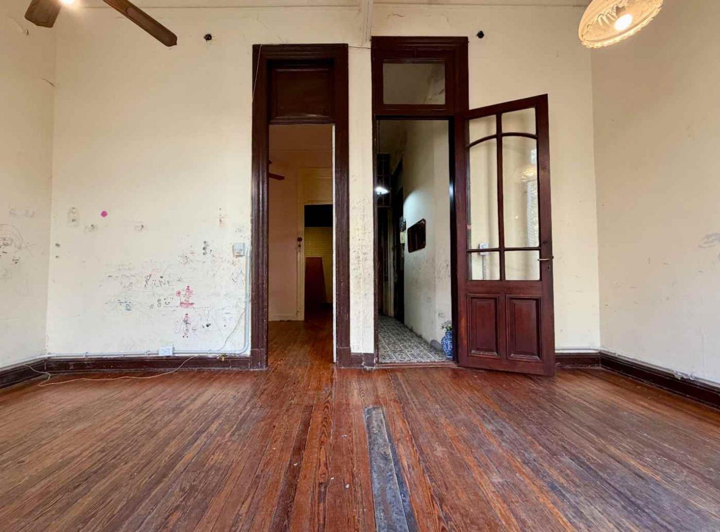 Foto de Venta ph 3 ambientes con balcon a refaccionar caba, imagen 2