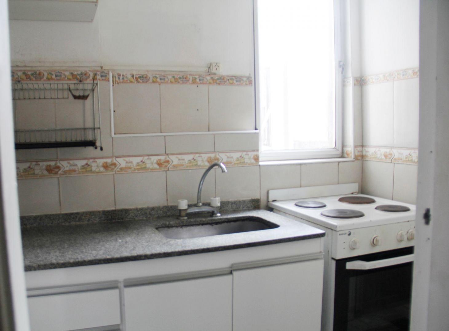 Foto de VENTA 2 Amb. con balcón al frente en Balvanera., imagen 1