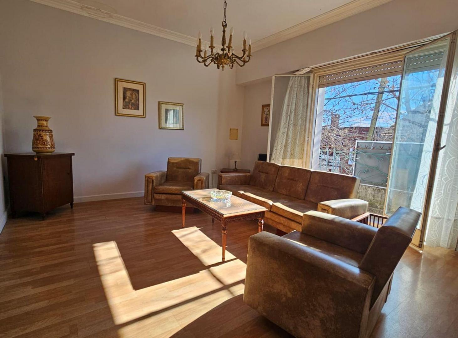 Foto de VENTA LOTE CASA CON LOCAL EN LA PLATA, imagen 1