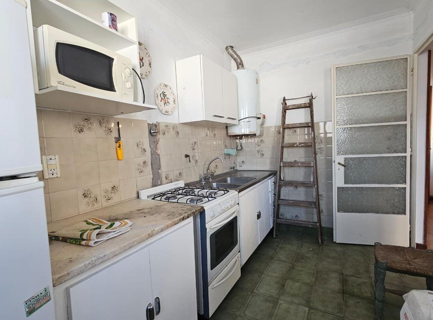 Foto de VENTA LOTE CASA CON LOCAL EN LA PLATA, imagen 2