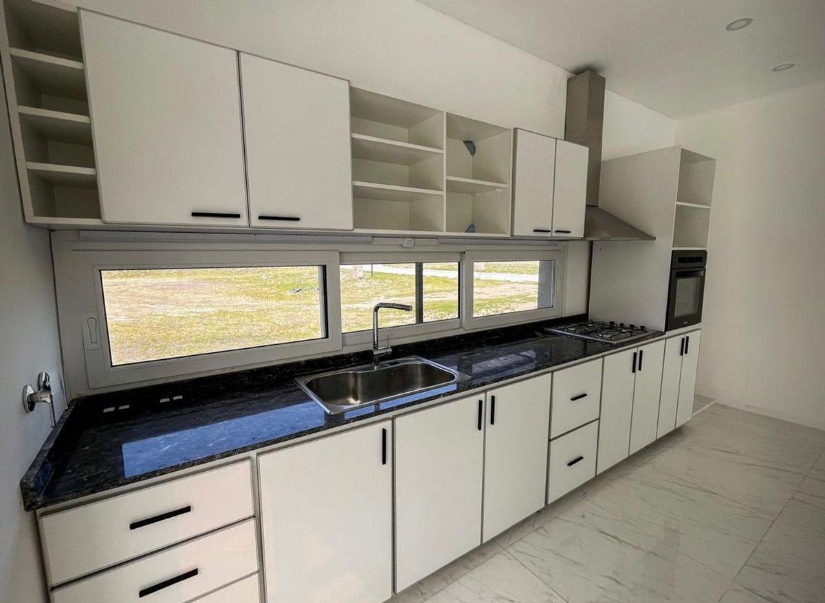 Foto de CASA 5 AMBIENTES VENTA LAGOS DE CANNING 1 ESTRENAR, imagen 4