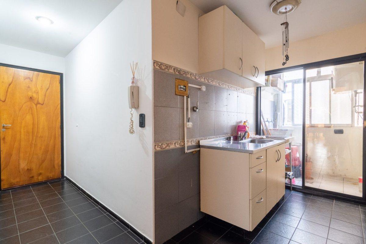Foto de Venta Departamento Monoambiente Luminoso Almagro, imagen 5