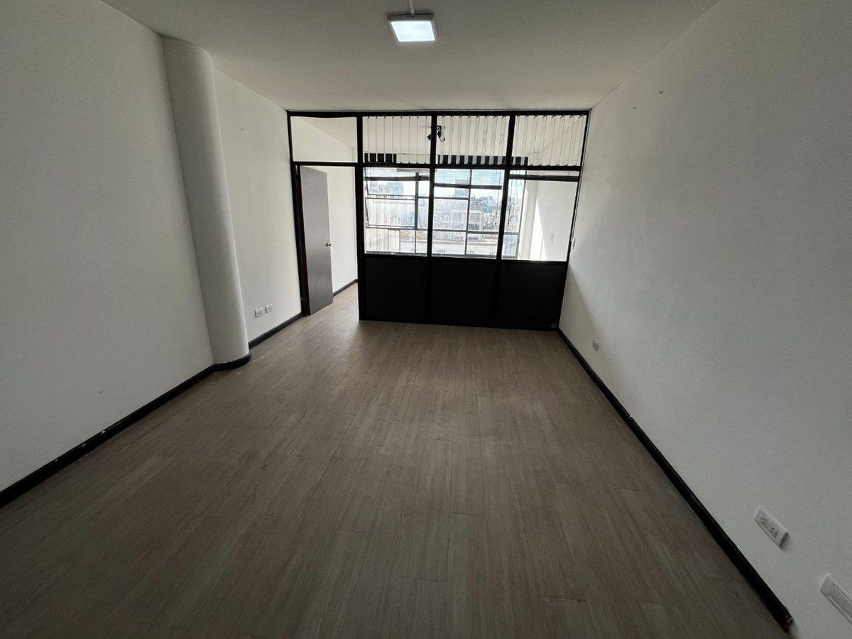 Foto de VENTA OFICINA EN GALERIA HISTORIA FRENTE P. BAROLO, imagen 4