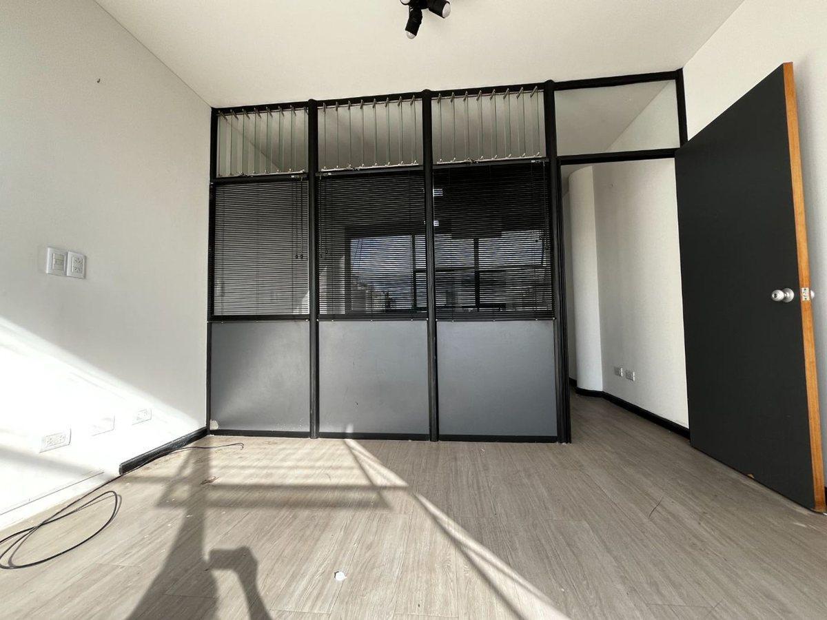 Foto de VENTA OFICINA EN GALERIA HISTORIA FRENTE P. BAROLO, imagen 3