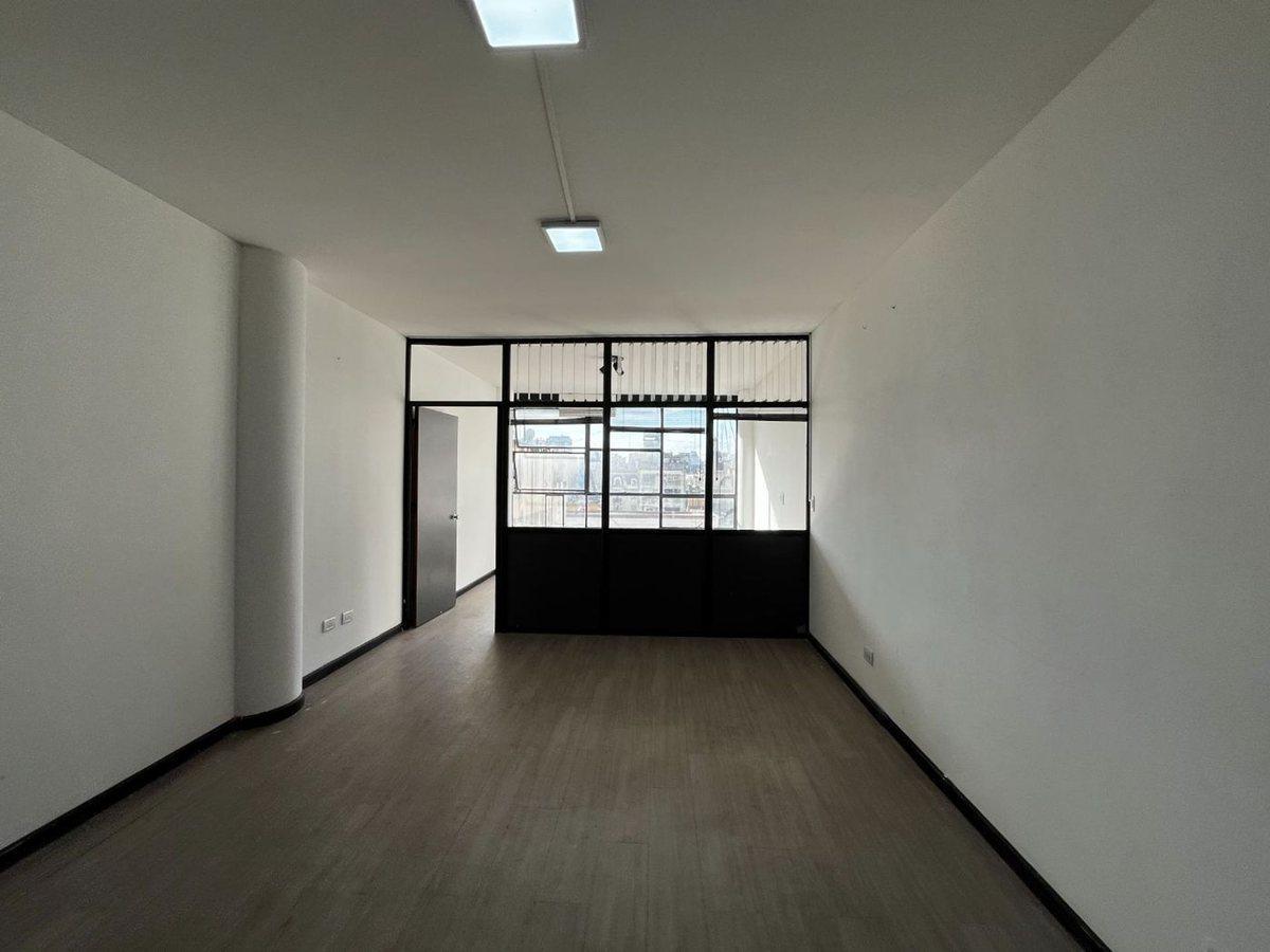 Foto de VENTA OFICINA EN GALERIA HISTORIA FRENTE P. BAROLO, imagen 2