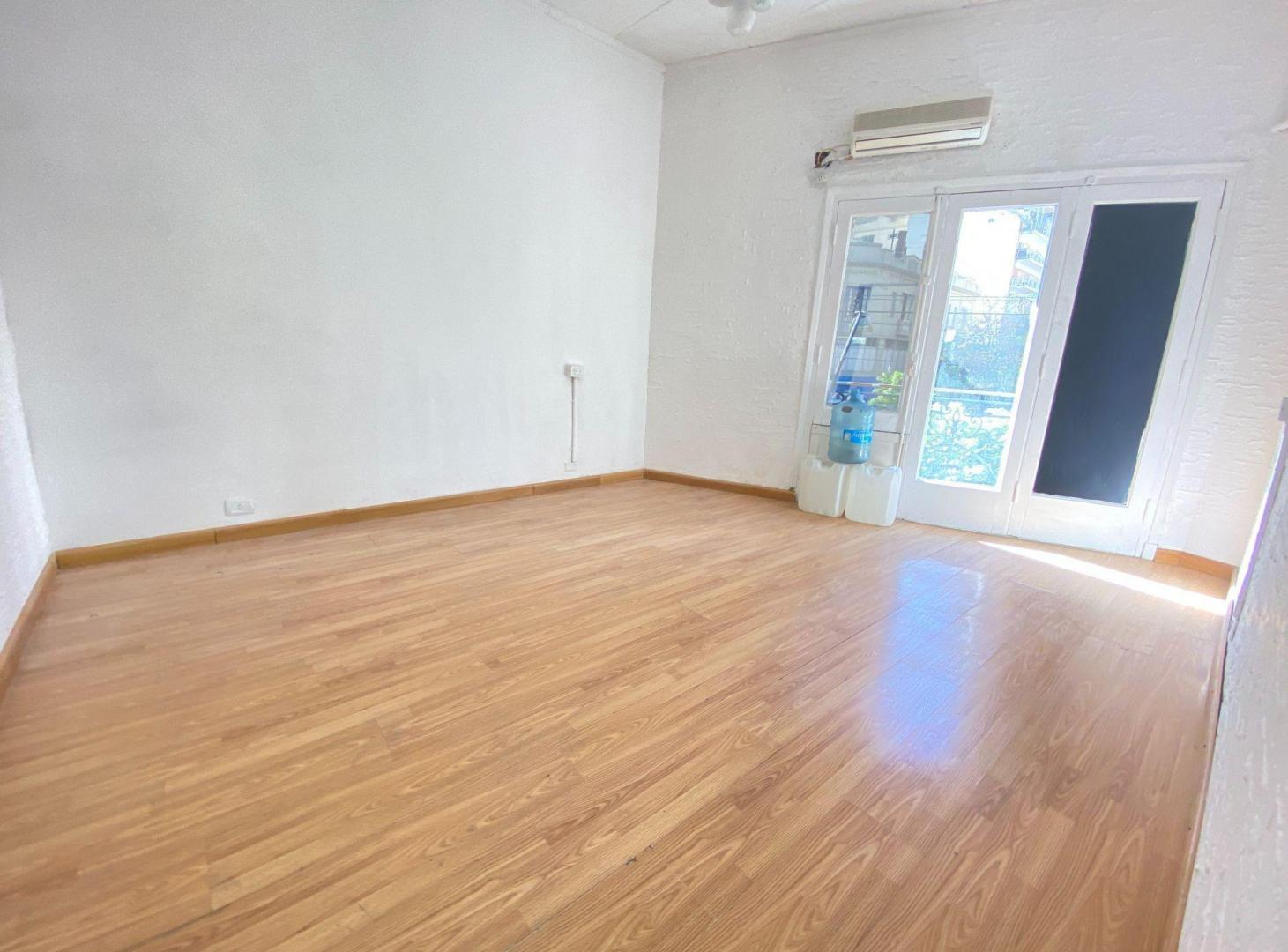 Foto de ALQUILER COMERCIAL BELGRANO, imagen 2