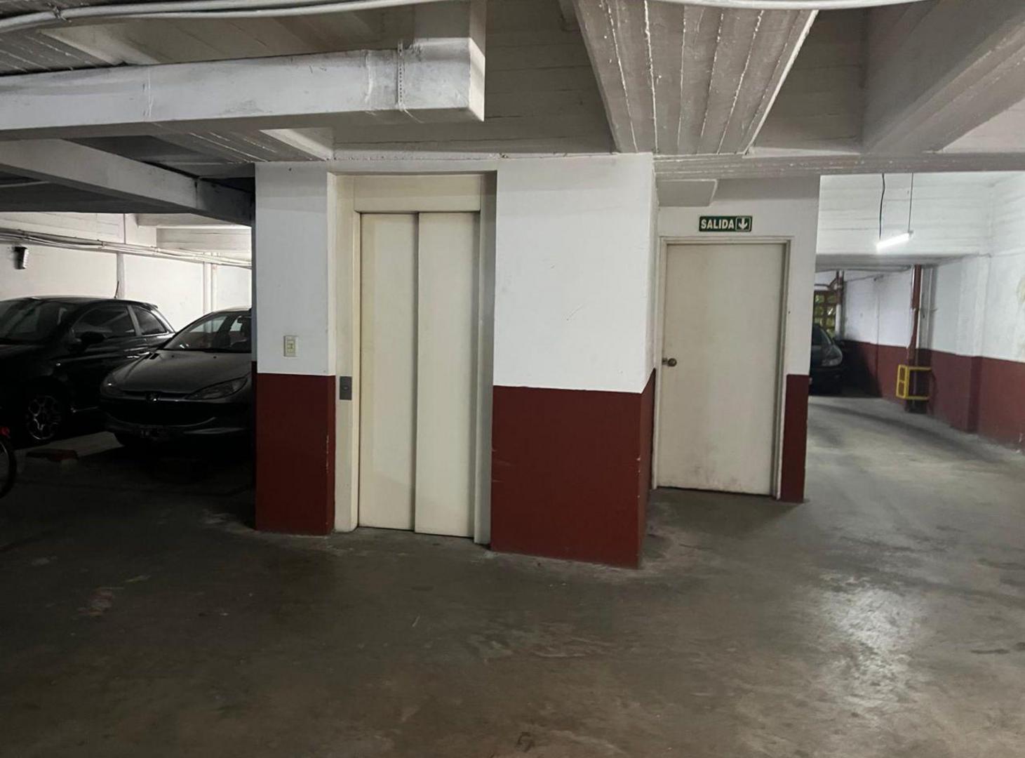 Foto de VENTA COCHERA EN EL BARRIO DE SAN CRISTOBAL, imagen 2