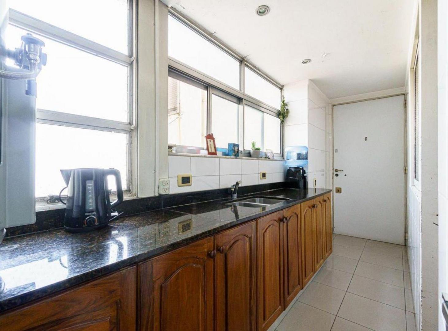 Foto de VENTA DEPARTAMENTO FLORES 4 AMB BALCON COCHERA, imagen 5