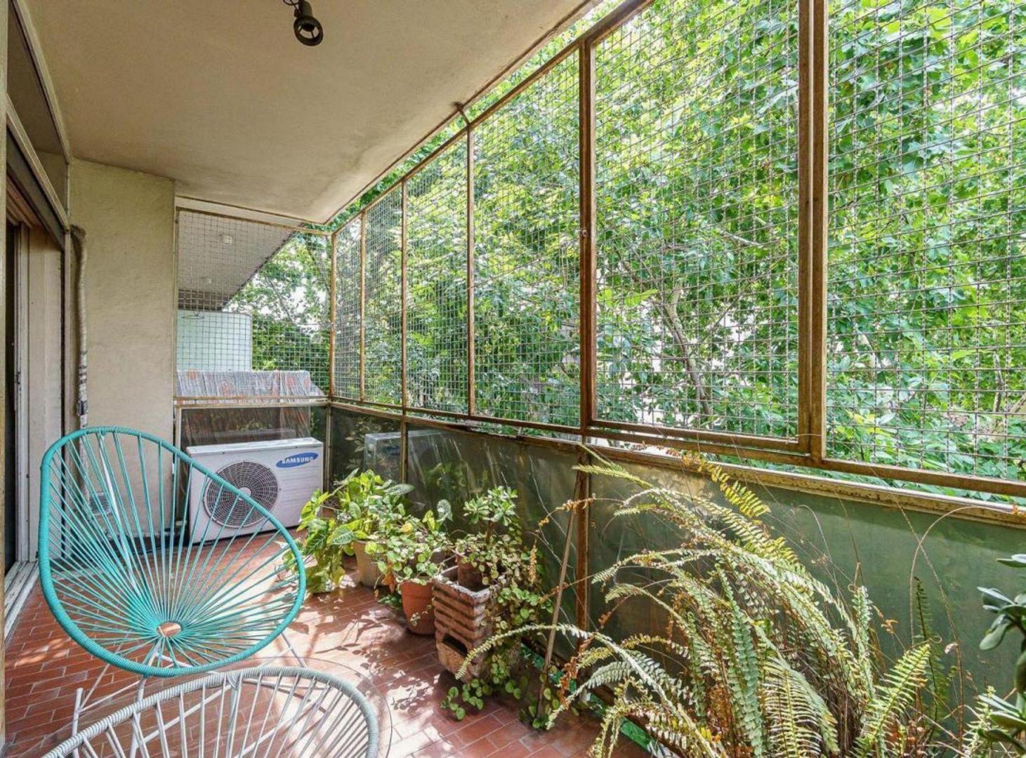 Foto de VENTA DEPARTAMENTO FLORES 4 AMB BALCON COCHERA, imagen 3