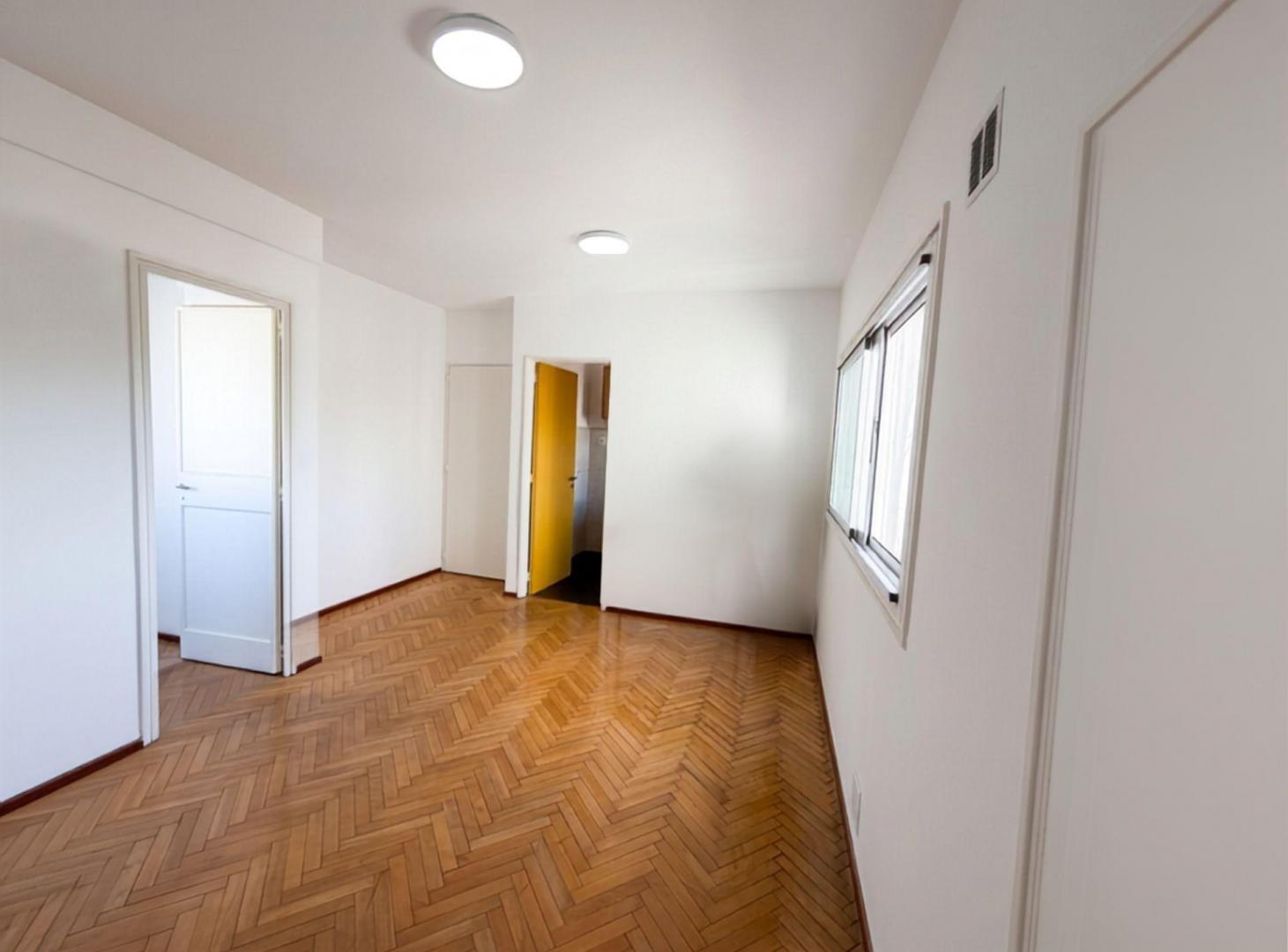 Foto de VENTA DEPARTAMENTO 2 AMBIENTES MONSERRAT C/BALCON, imagen 2