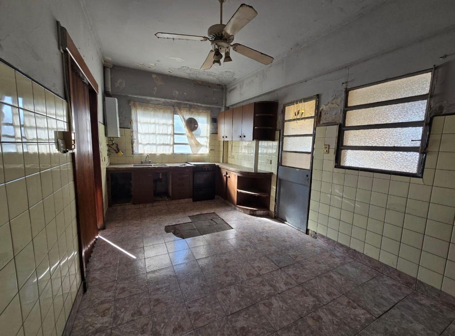 Foto de VENTA EN BLOQUE DOS DEPOSITOS O GALPONES A UNIR, imagen 5