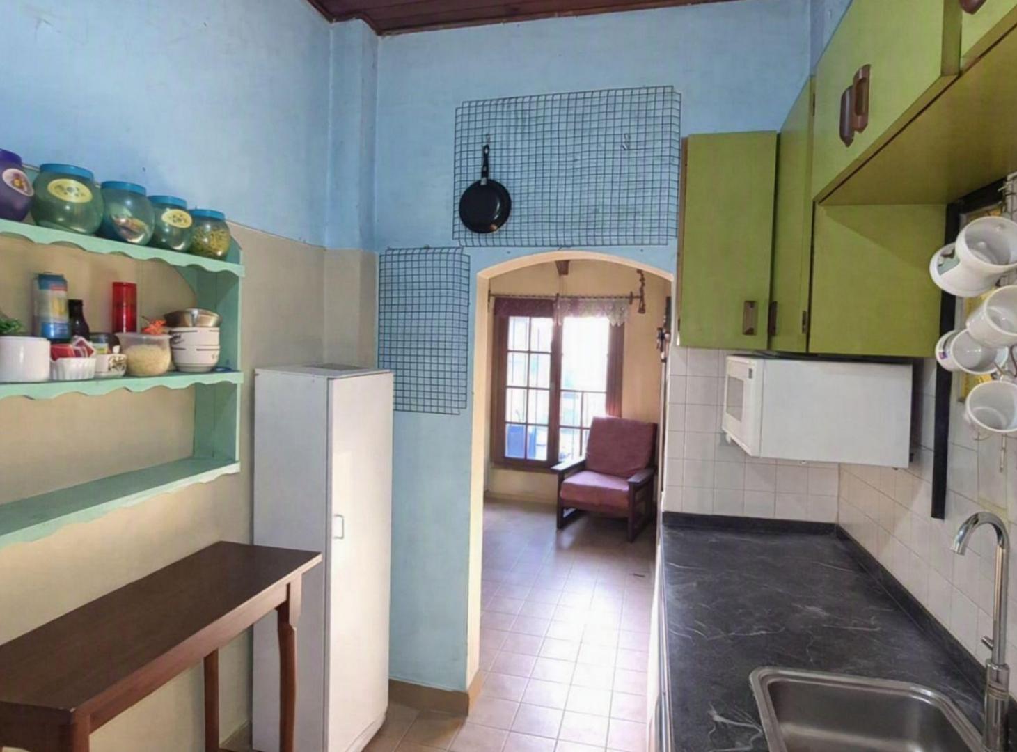 Foto de VENTA SARANDI CHALET 4 AMB EN ESQUINA A RECICLAR, imagen 3