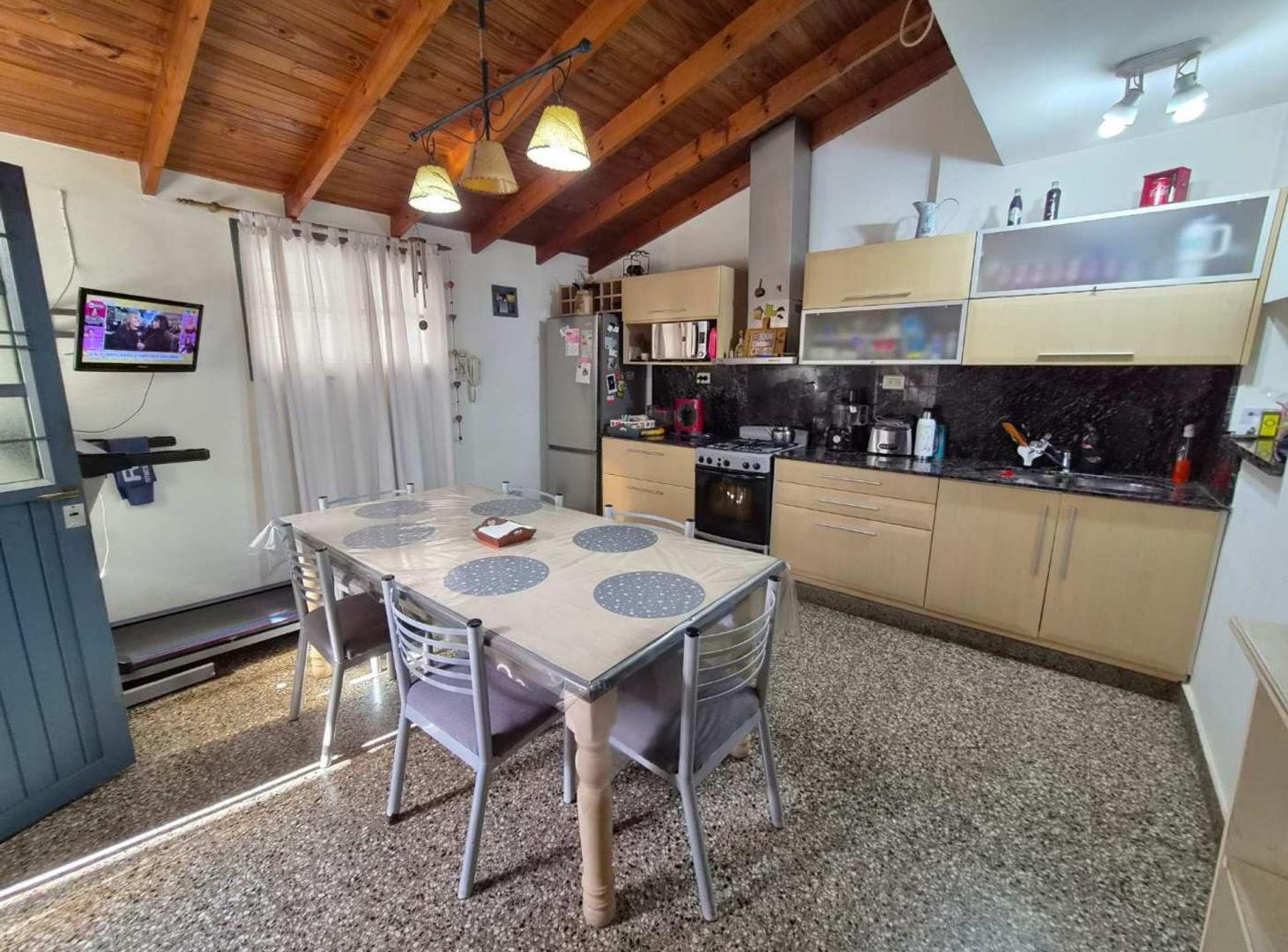 Foto de Venta PH 4 amb PB patio parrilla Flores, imagen 3