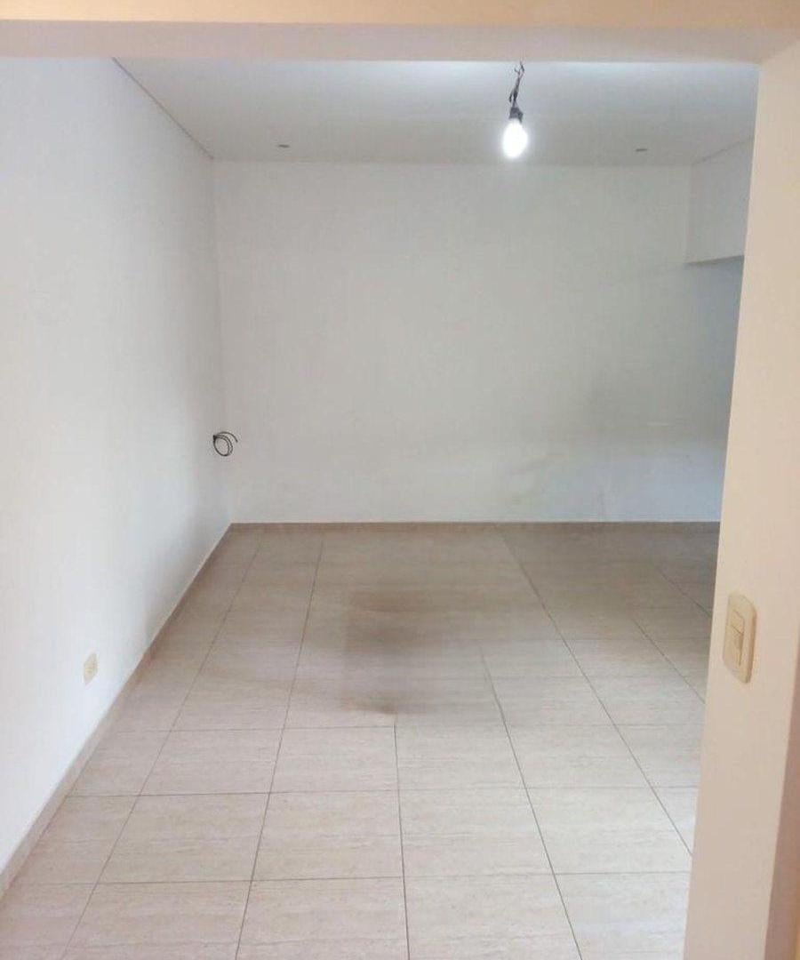 Foto de VENTA PH 2 AMBIENTES LOMAS DEL MIRADOR, imagen 3