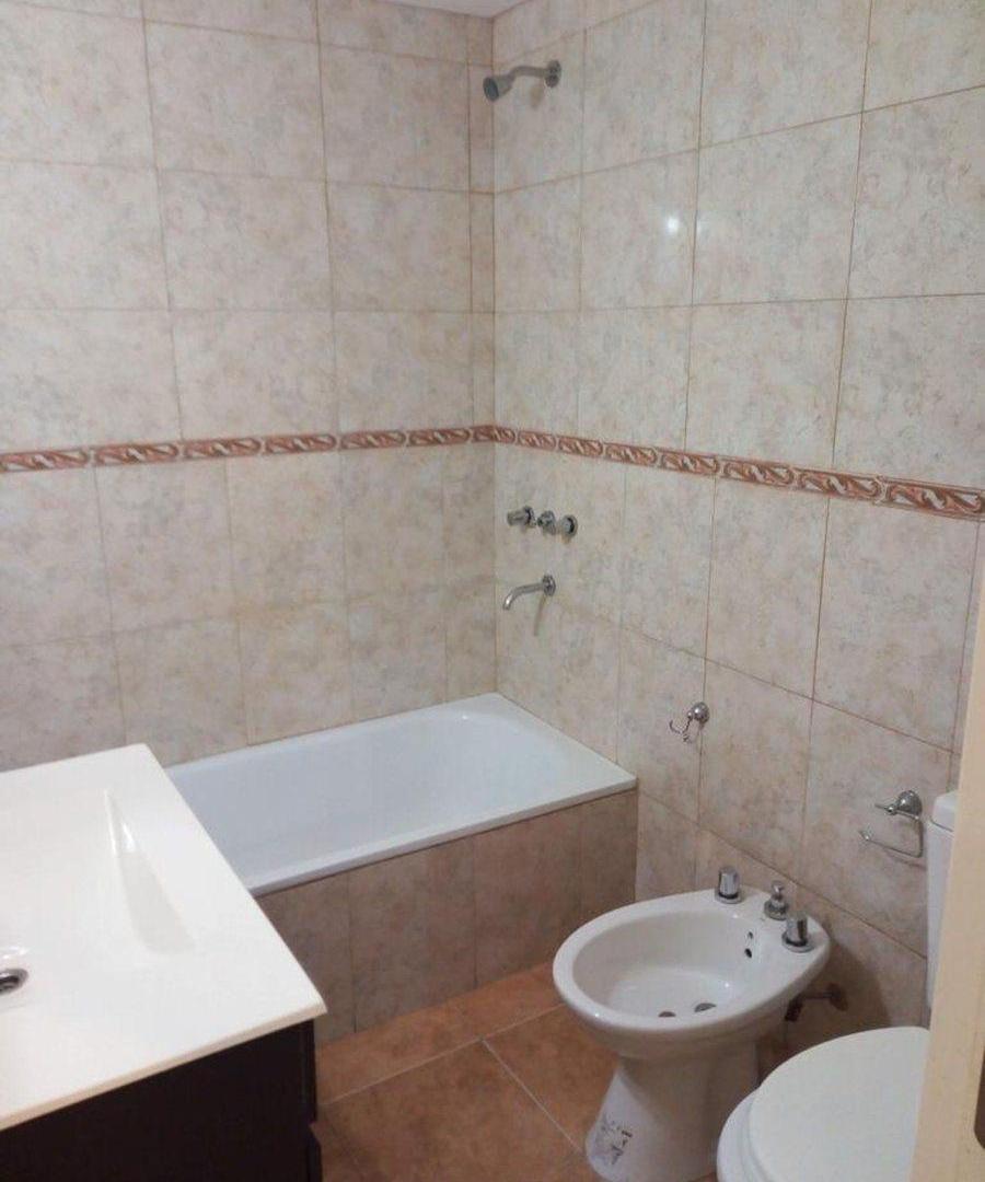 Foto de VENTA PH 2 AMBIENTES LOMAS DEL MIRADOR, imagen 4