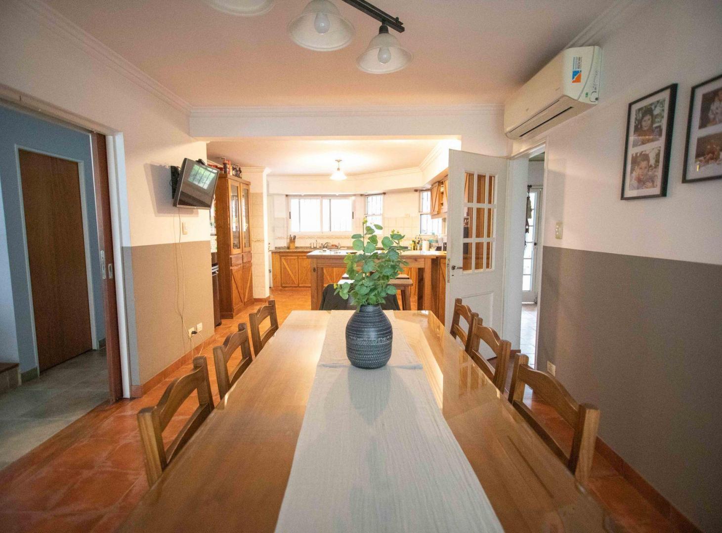 Foto de VENTA CASA 5 AMB. GARAGE PARQUE PILETA, LIBERTAD, imagen 5