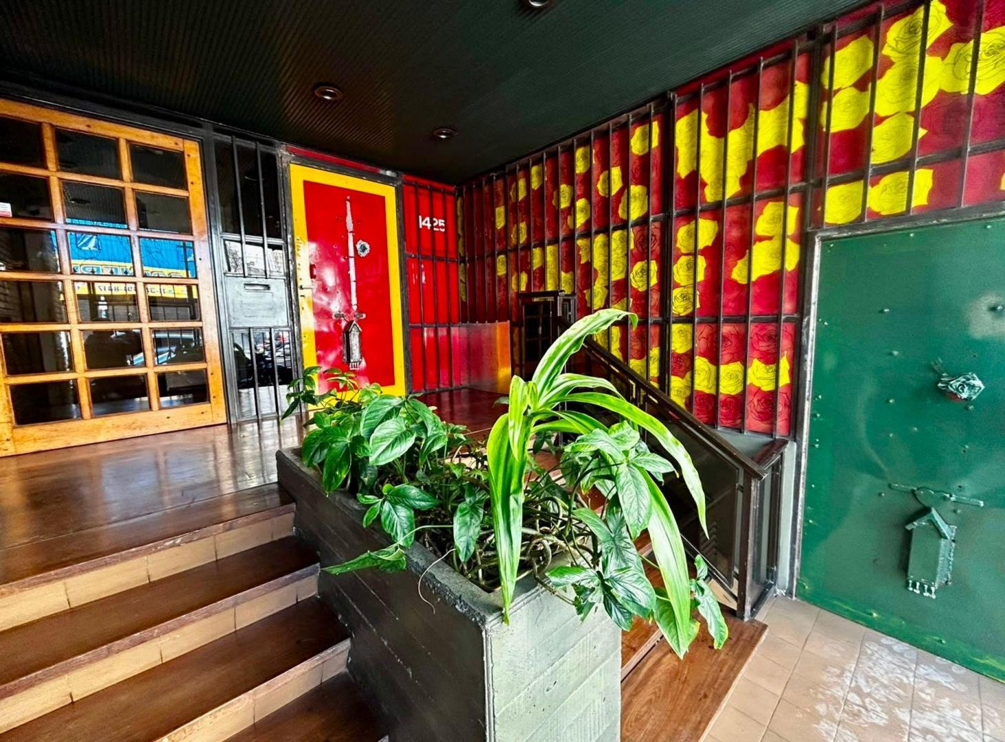 Foto de VENTA LOCAL COMERCIAL CON PATIO EN MONSERRAT CABA, imagen 5